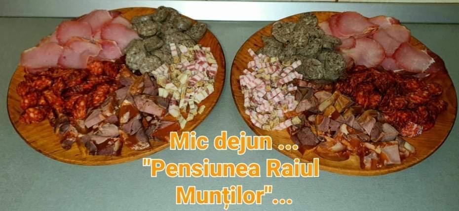 Pensiunea Raiul Muntilor Sebis ภายนอก รูปภาพ